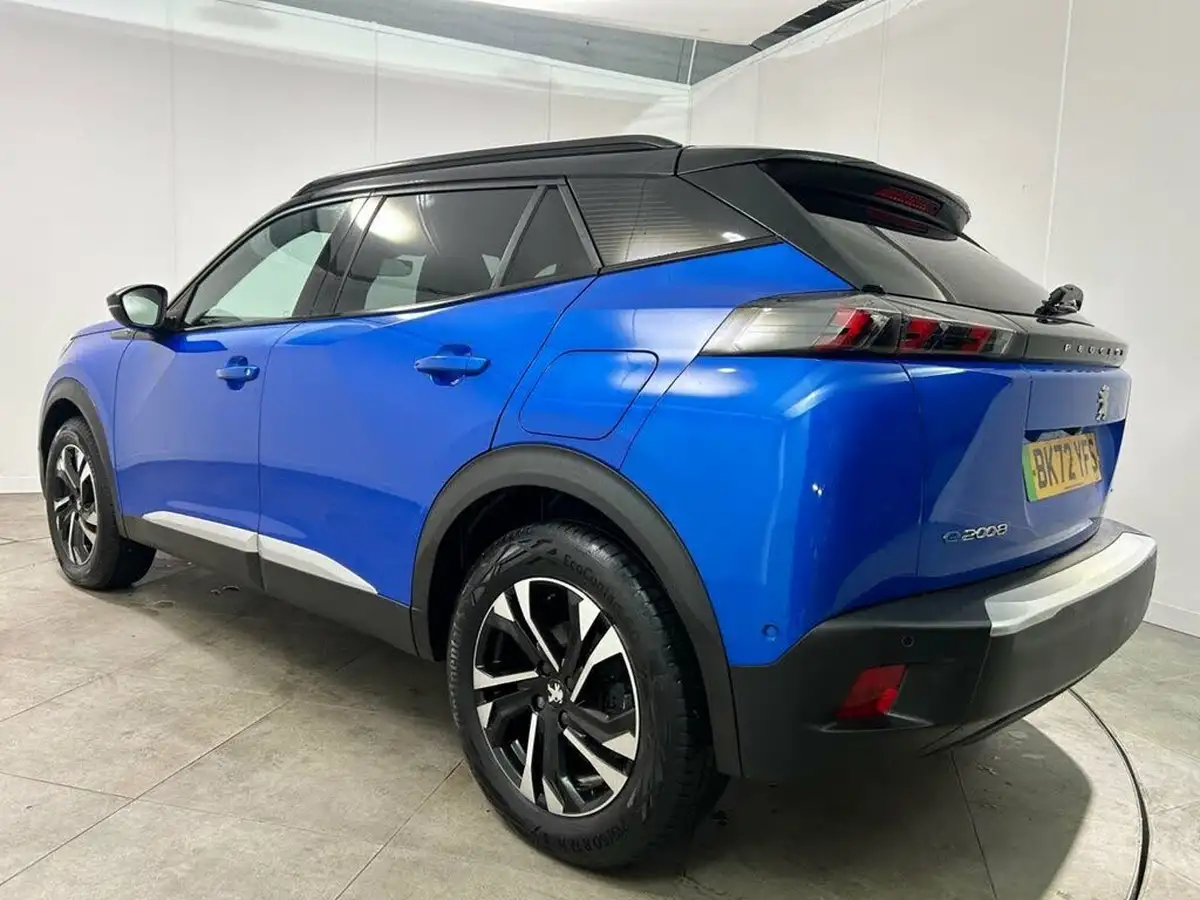 2021-peugeot-2008-suv-e-gt-big-34