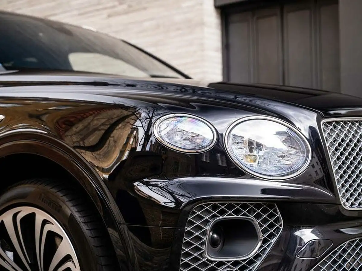 2022-bentley-bentayga-40-v8-big-49