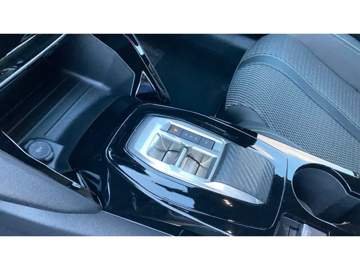 2024-peugeot-208-12-puretech-gt-136ps-hybrid-e-dsc6-big-12