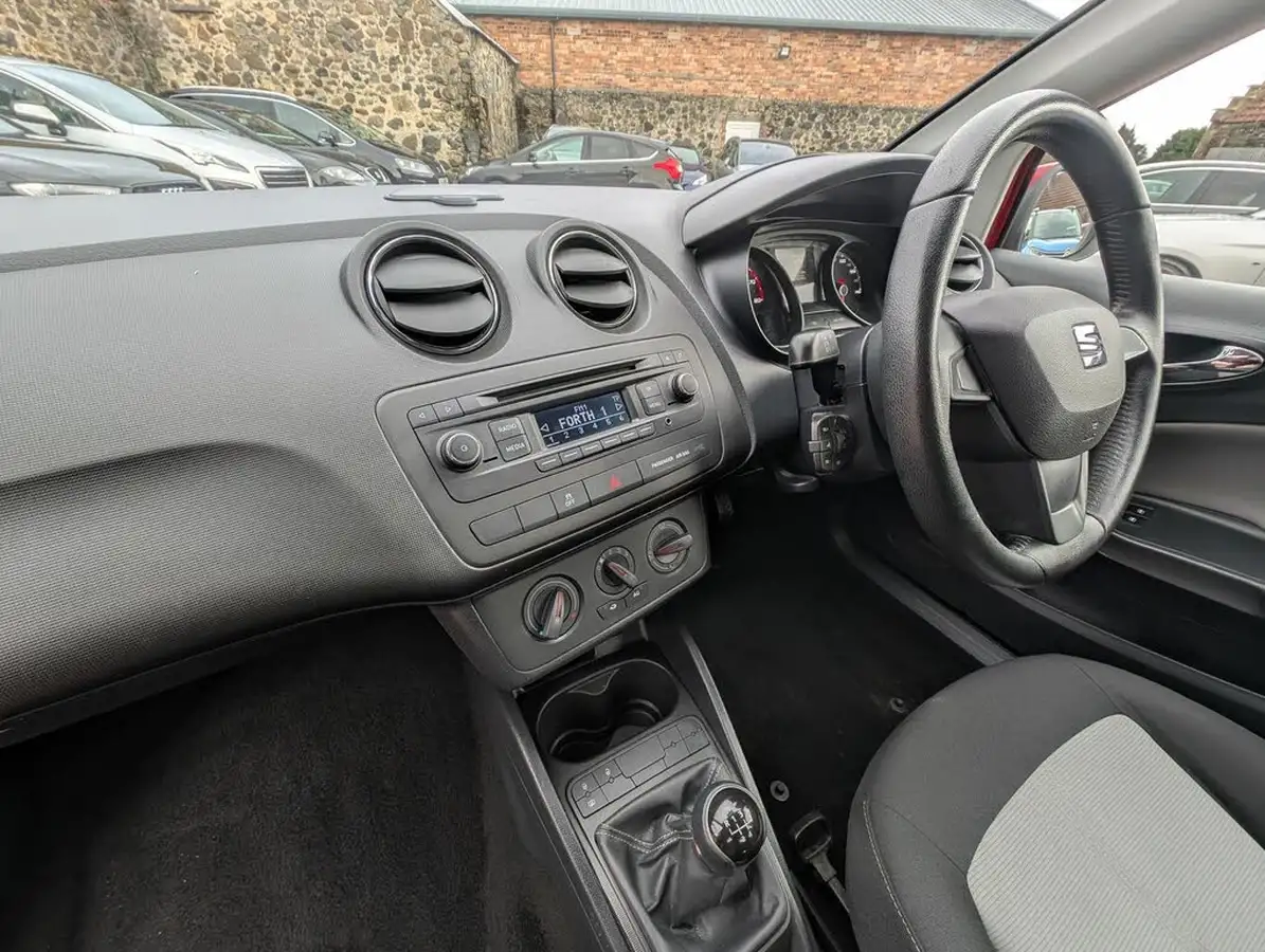 2013-seat-ibiza-14-toca-16v-85ps-hatchback-5d-big-10