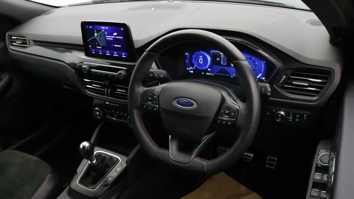 2021-ford-kuga-15t-st-line-edition-big-8