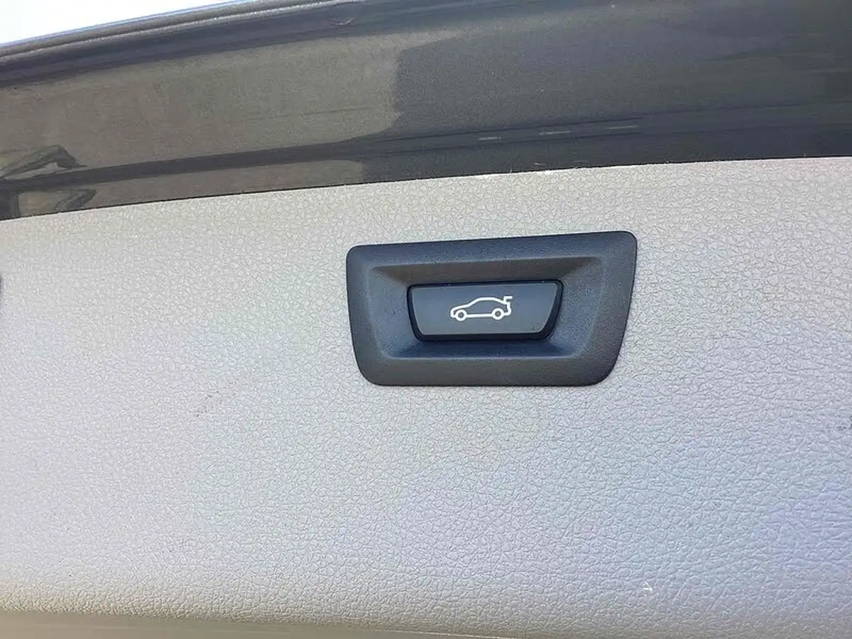 2018-bmw-3-series-15-318i-se-touring-5d-auto-big-28