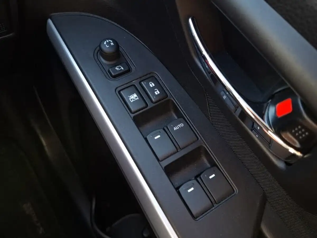 2020-suzuki-s-cross-14-boosterjet-sz-t-big-14