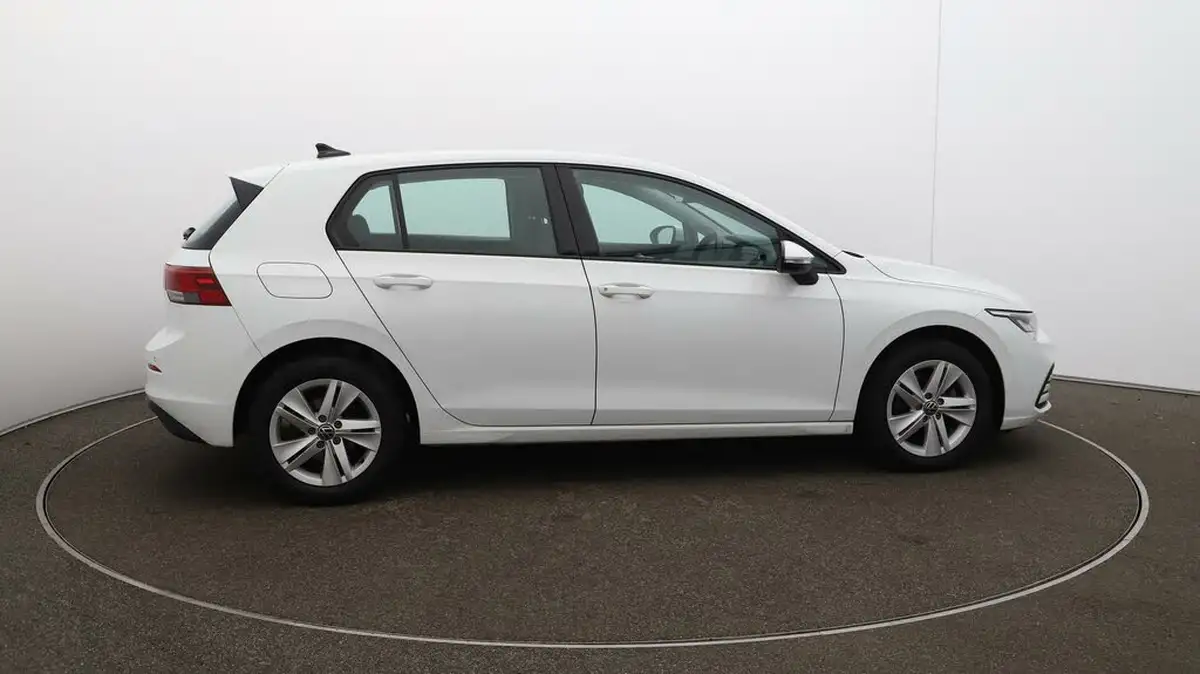 2022-volkswagen-golf-15-tsi-life-130ps-hatchback-big-41