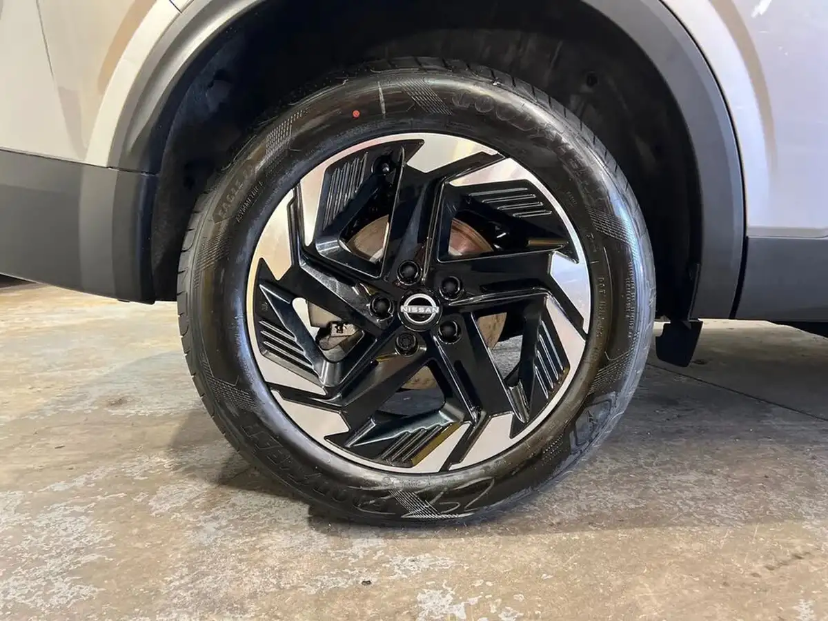 2024-nissan-qashqai-13-dig-t-n-connecta-140ps-mild-hybrid-big-8
