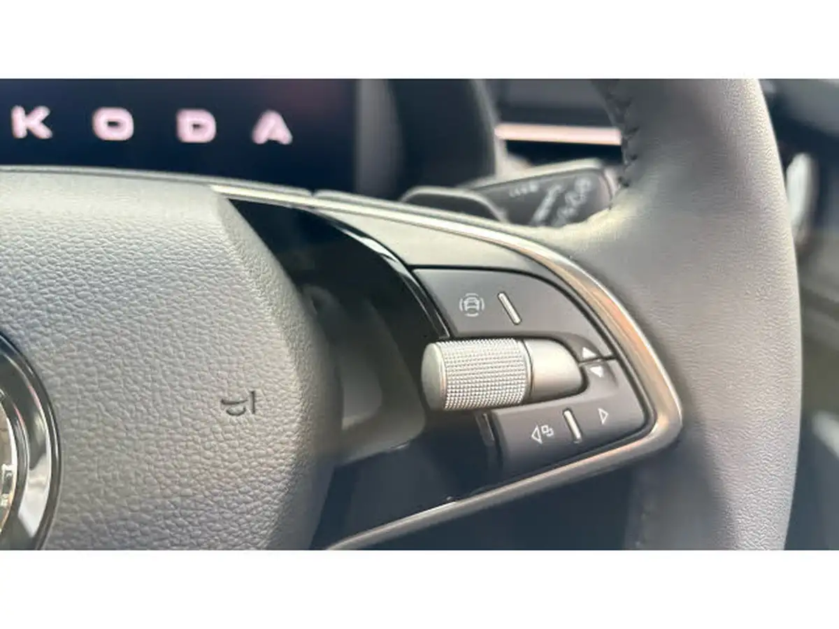2024-skoda-scala-10-tsi-se-l-116ps-dsg-big-17