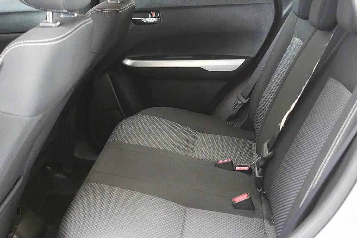 2018-suzuki-vitara-16-sz-t-big-23