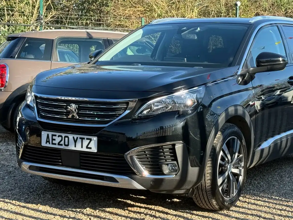 2020-peugeot-5008-suv-12-puretech-allure-eat8-big-25