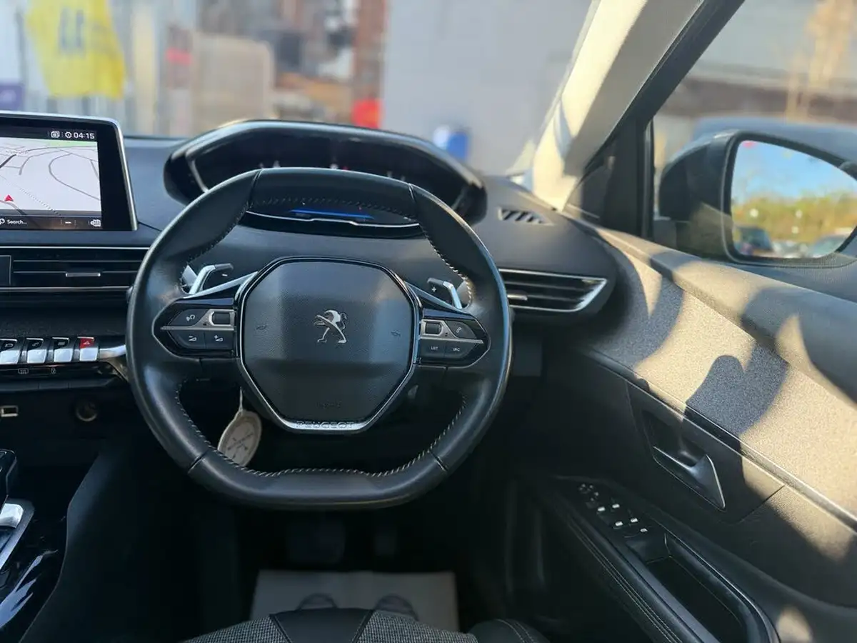 2020-peugeot-5008-suv-12-puretech-allure-eat8-big-49
