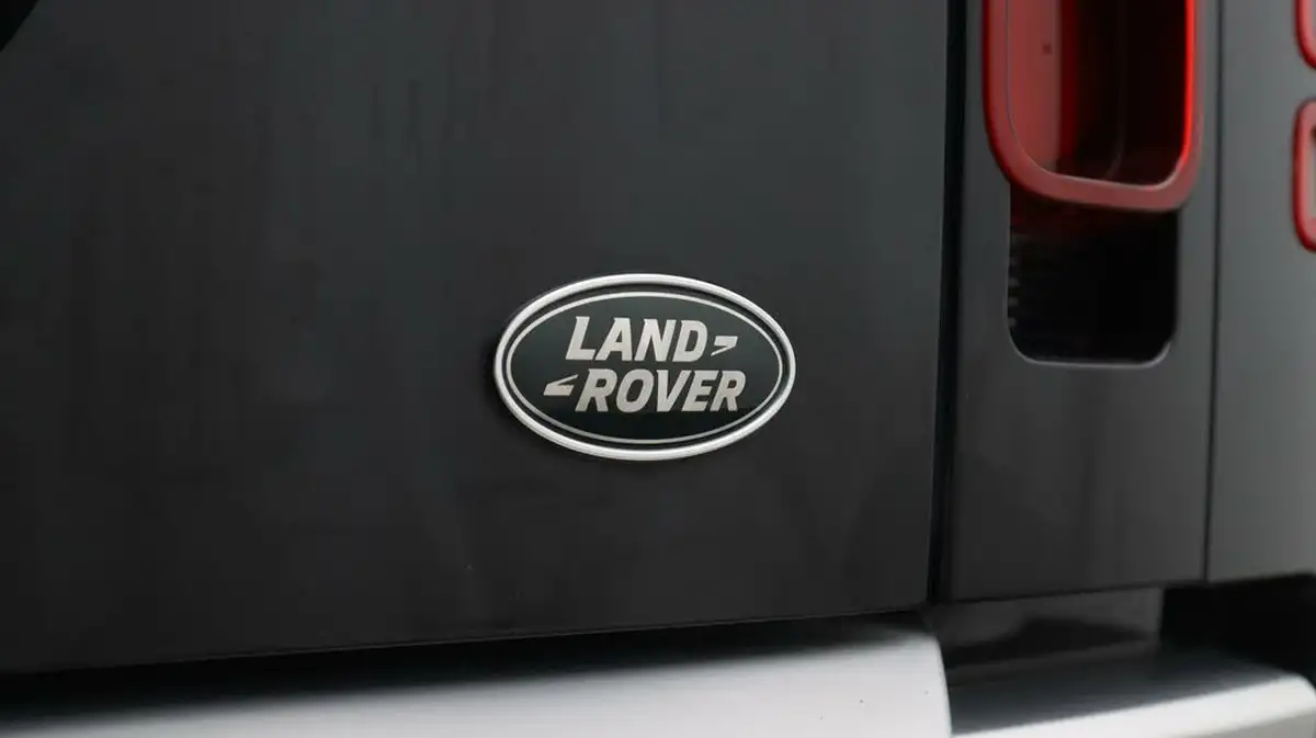2021-land-rover-110-defender-30-d200-se-big-23