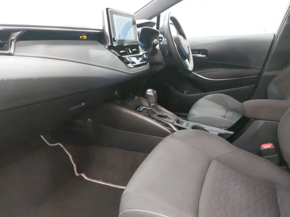 2022-toyota-corolla-20-vvt-i-icon-tech-hatchback-big-4