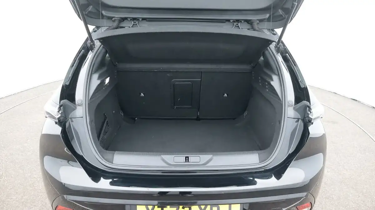 2022-peugeot-308-15-bluehdi-gt-big-17