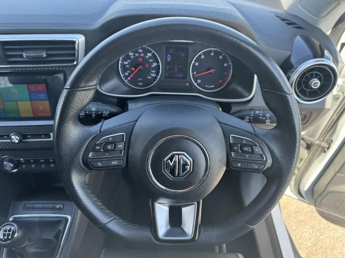 2020-mg-zs-suv-15-vti-tech-exclusive-106ps-big-40