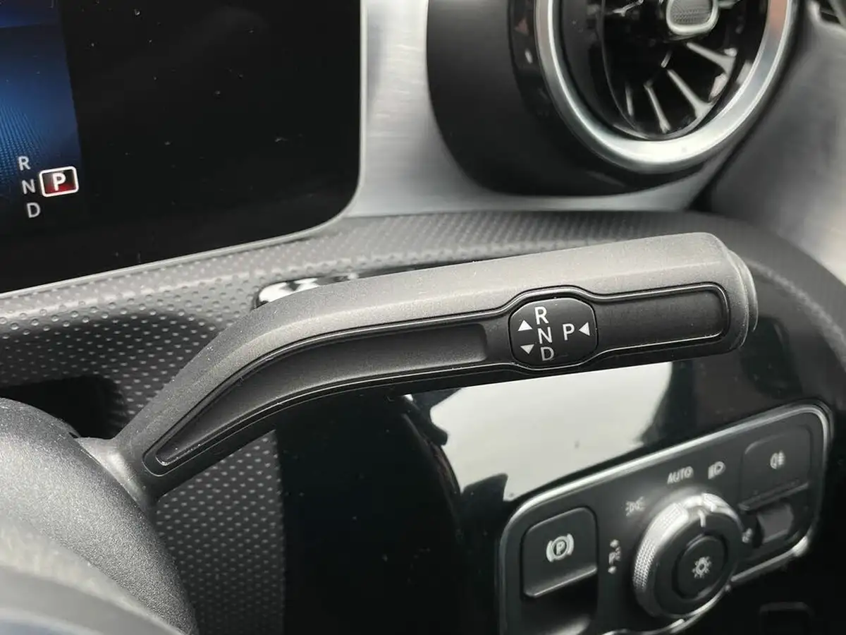 2019-mercedes-benz-cla-13-cla-180-amg-line-coupe-4d-big-27