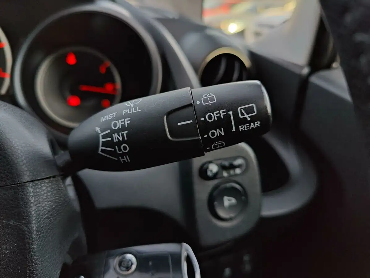 2014-honda-jazz-14-es-plus-big-23