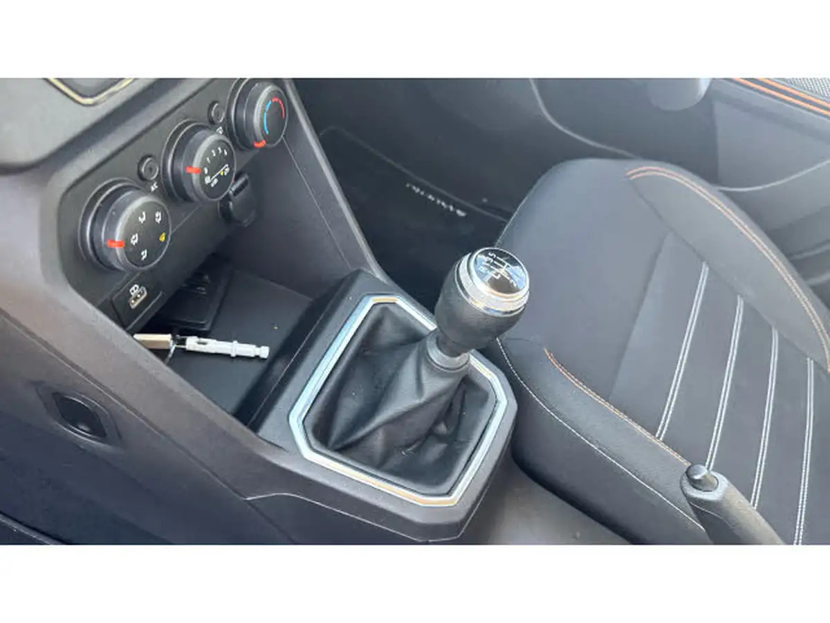 2022-dacia-sandero-stepway-10-tce-comfort-90bhp-big-12