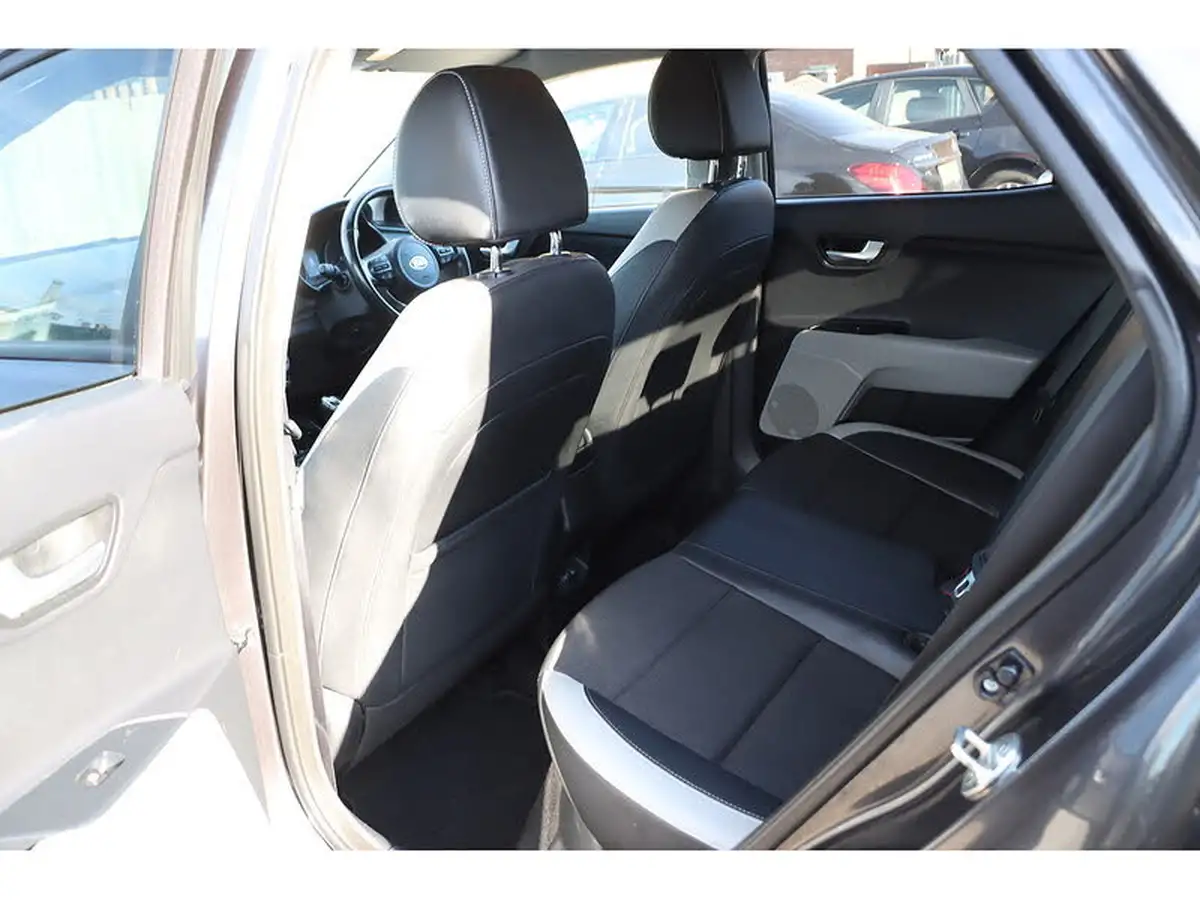 2019-kia-stonic-10-t-gdi-3-big-17