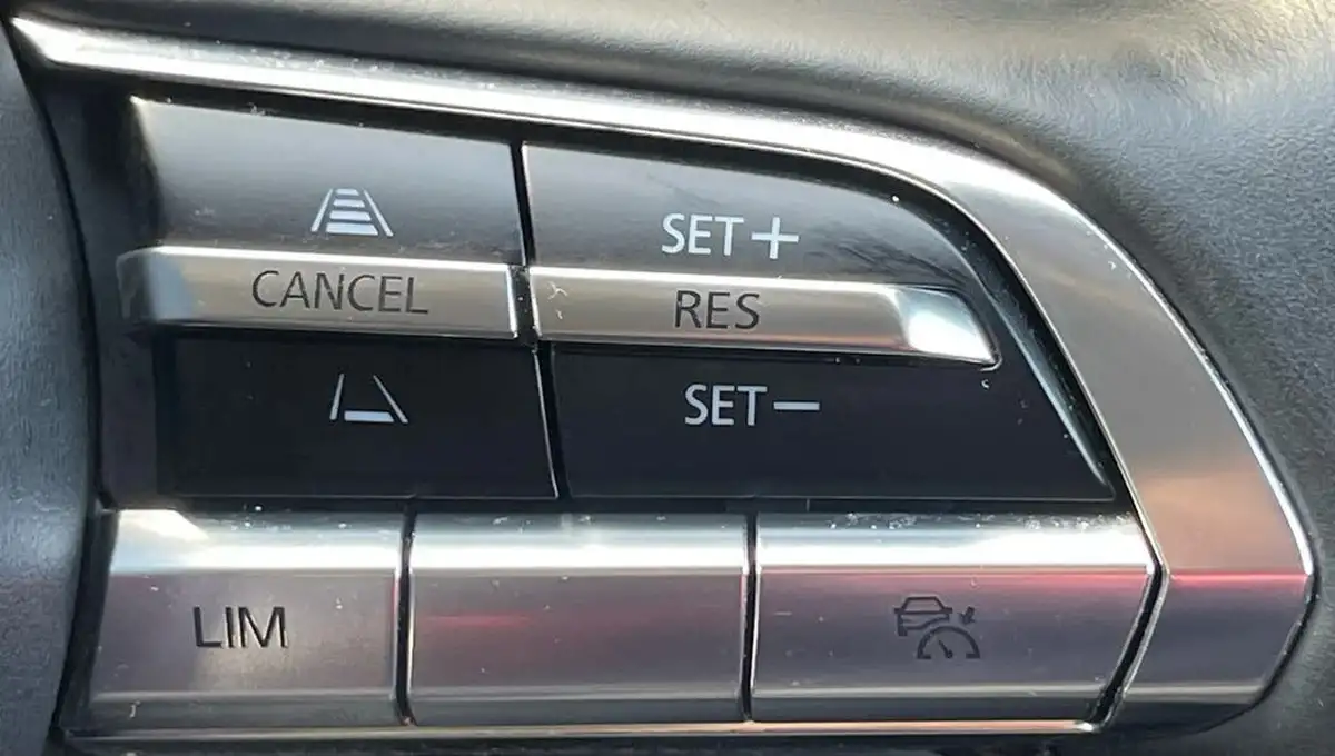 2021-mazda-cx-30-20-e-skyactiv-g-gt-sport-big-15