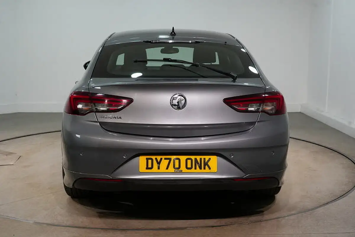 2020-vauxhall-insignia-grand-sport-15-turbo-sri-vx-line-nav-big-4