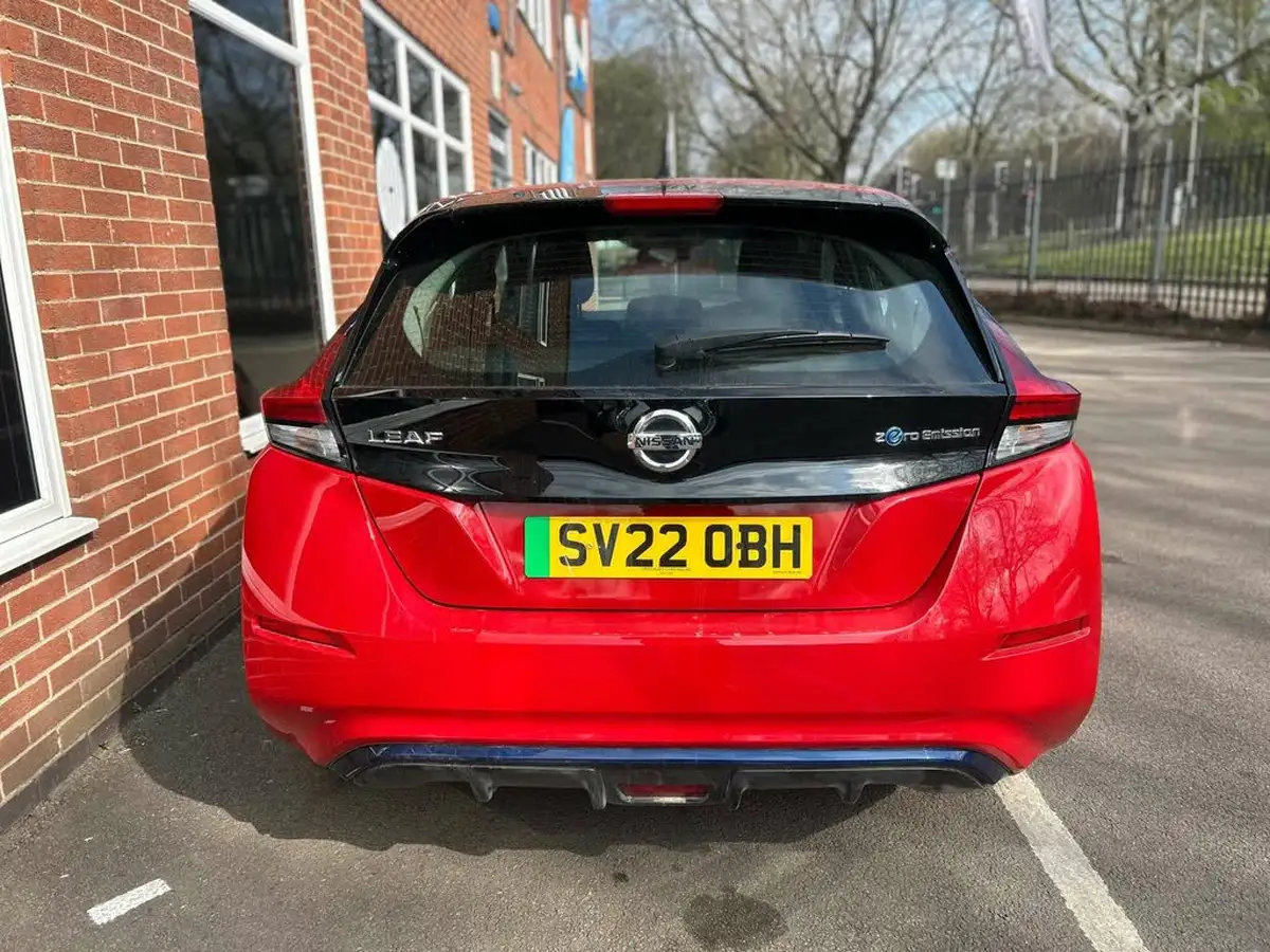2022-nissan-leaf-e-acenta-big-8