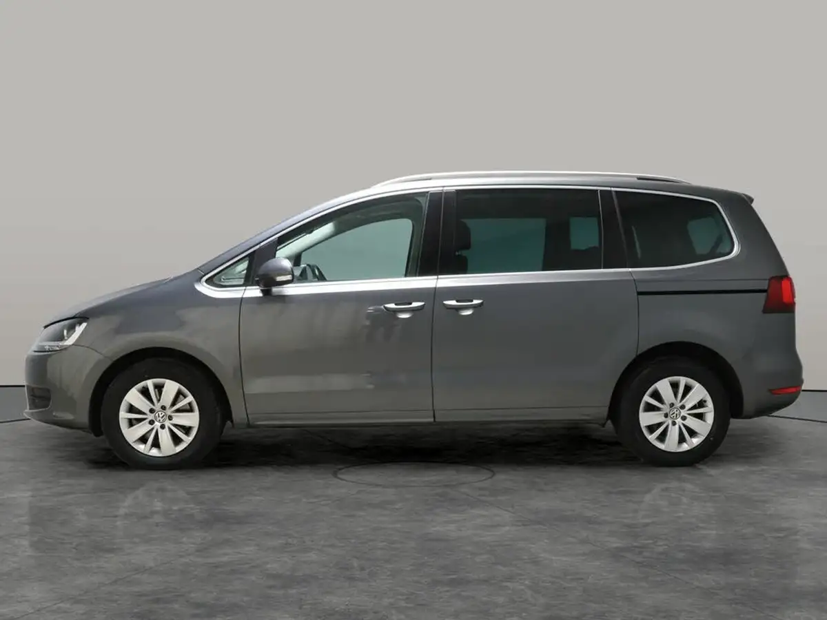 2020-volkswagen-sharan-20tdi-se-nav-150ps-dsg-big-10