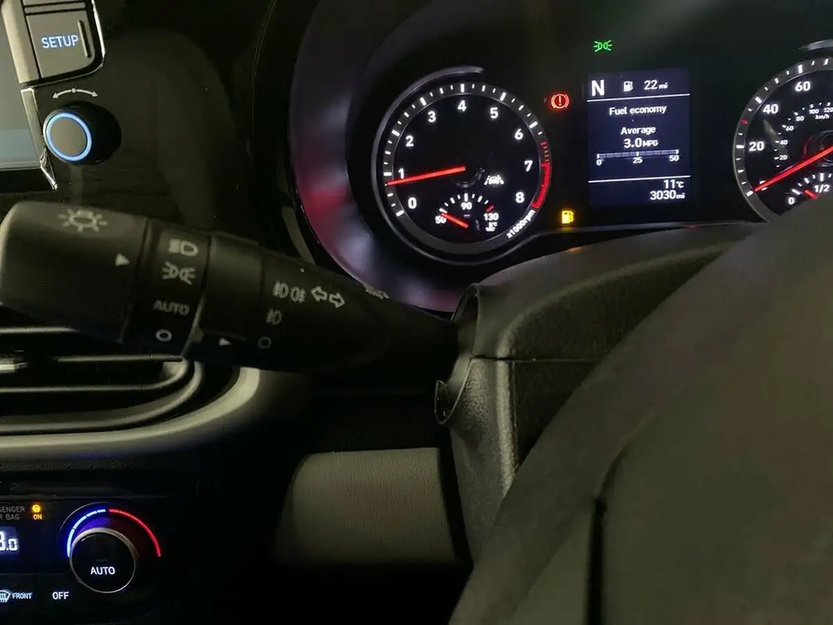 2023-hyundai-i10-12-premium-auto-big-22