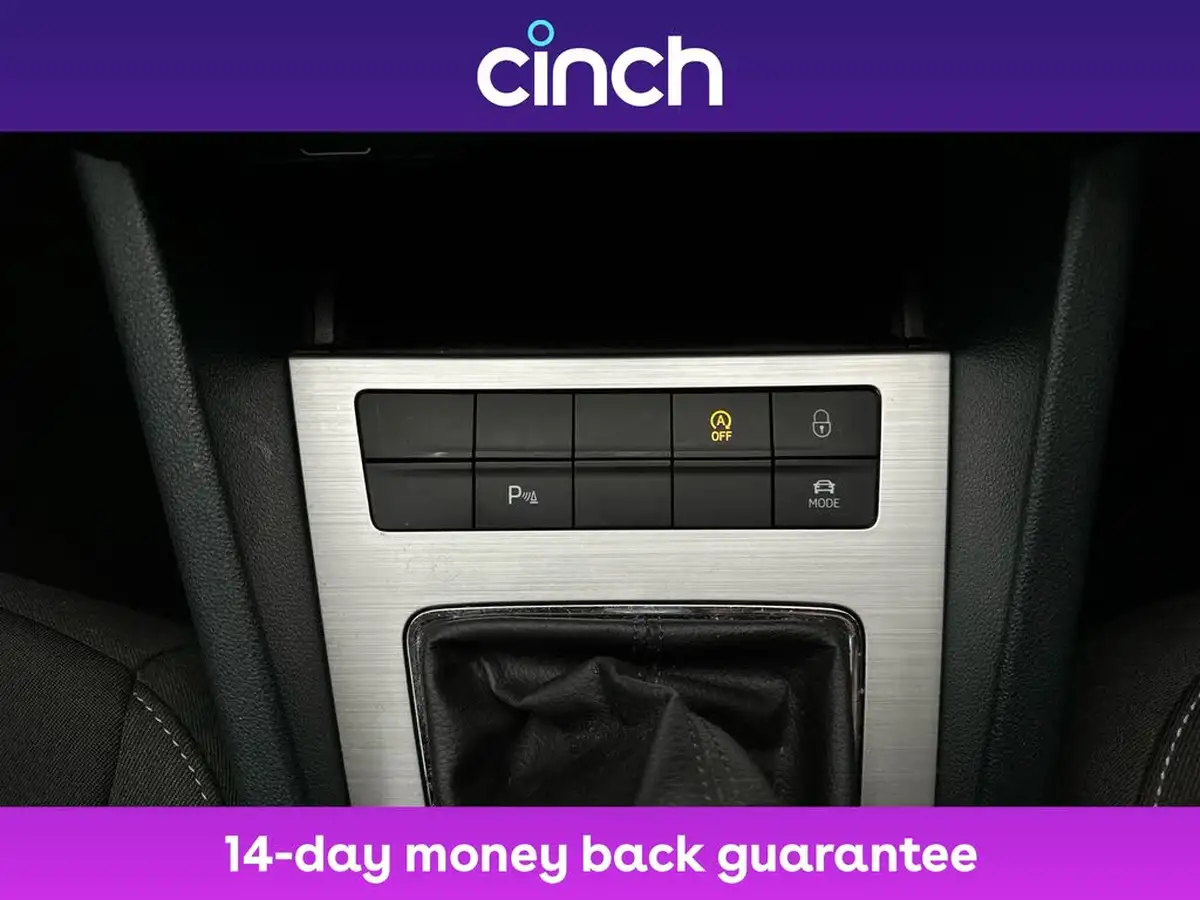 2019-skoda-octavia-16tdi-se-technology-estate-big-28