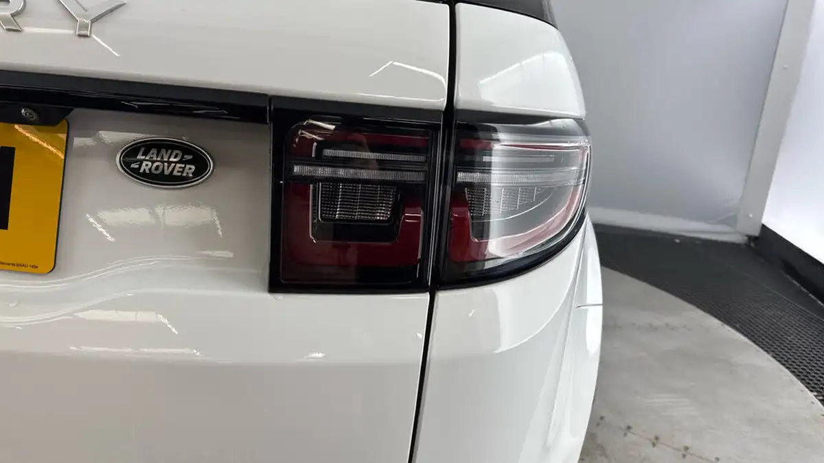 2020-land-rover-discovery-sport-20-d180-s-big-22