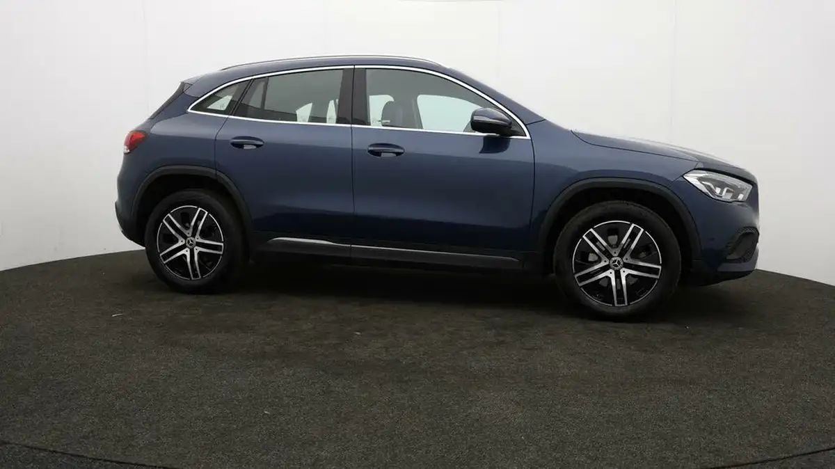 2023-mercedes-benz-gla-class-13-gla-200-sport-executive-station-wagon-big-79