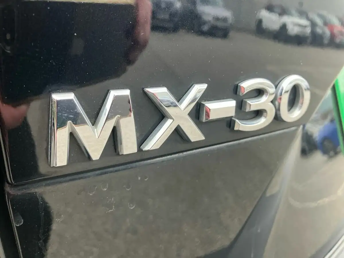 2021-mazda-mx-30-e-gt-sport-tech-big-40
