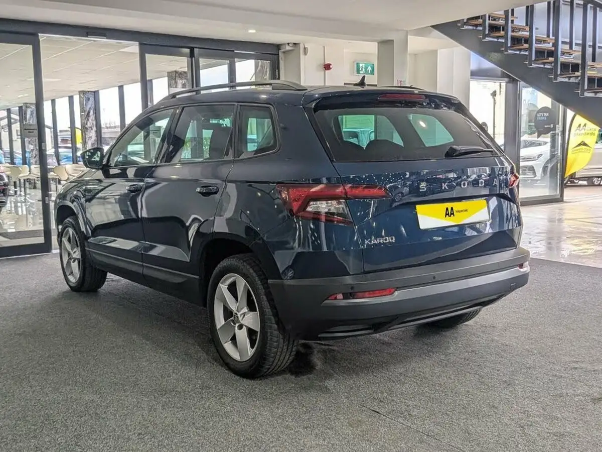 2020-skoda-karoq-10-tsi-se-115ps-big-5