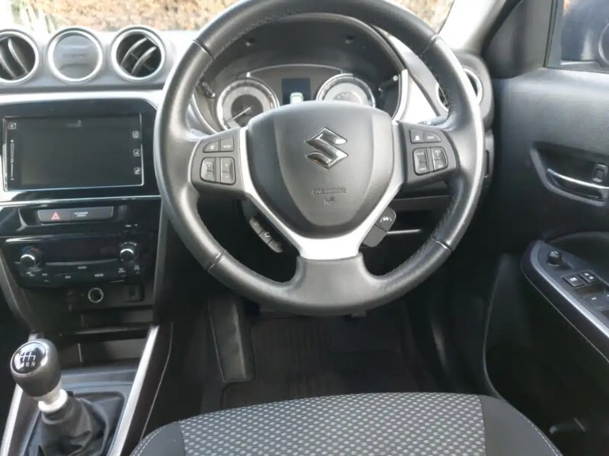 2023-suzuki-vitara-14-boosterjet-sz-t-big-6