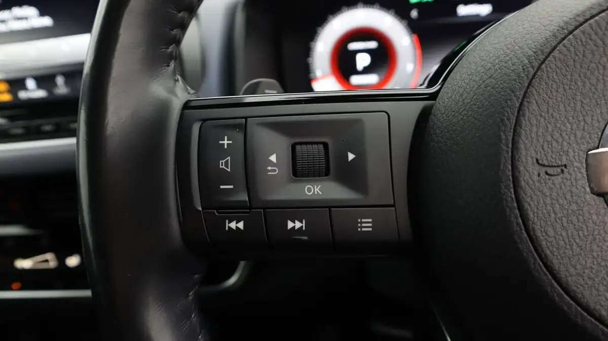 2022-nissan-qashqai-13-dig-t-tekna-158ps-xtronic-big-23
