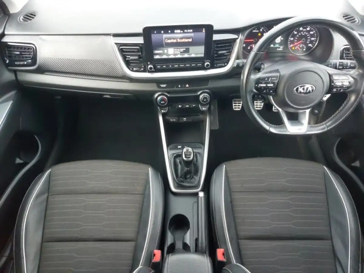 2021-kia-stonic-10-t-gdi-gt-line-big-2