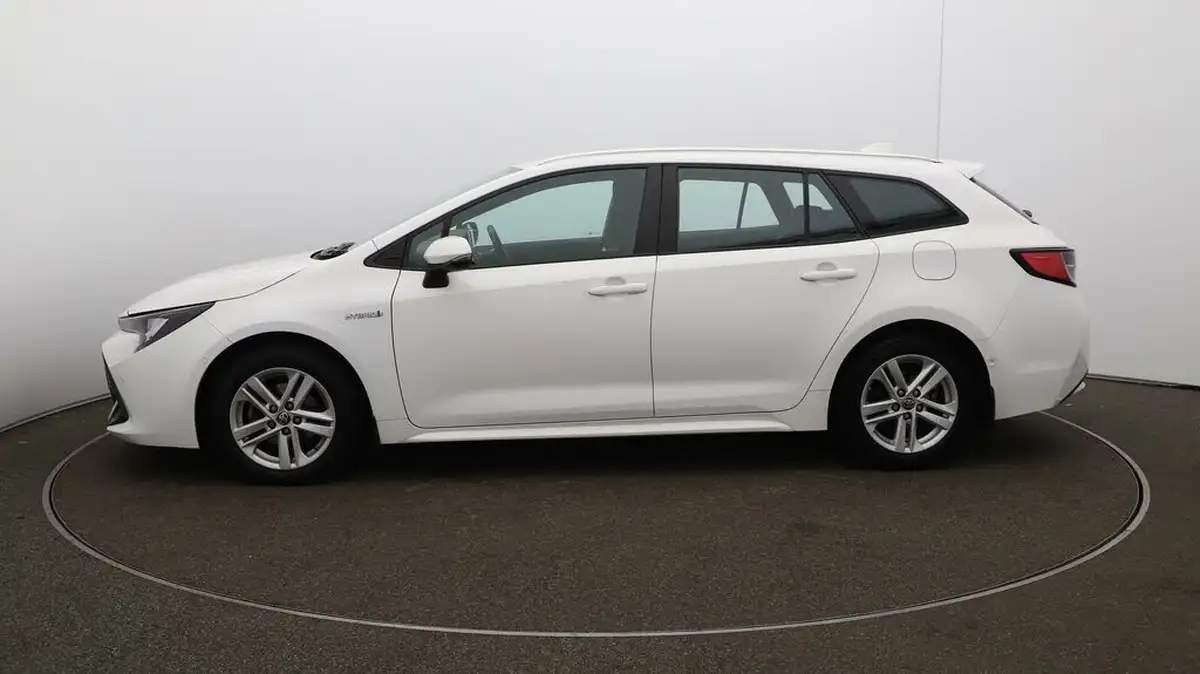 2021-toyota-corolla-18-vvt-i-icon-tech-spare-wheel-touring-sports-5d-big-58