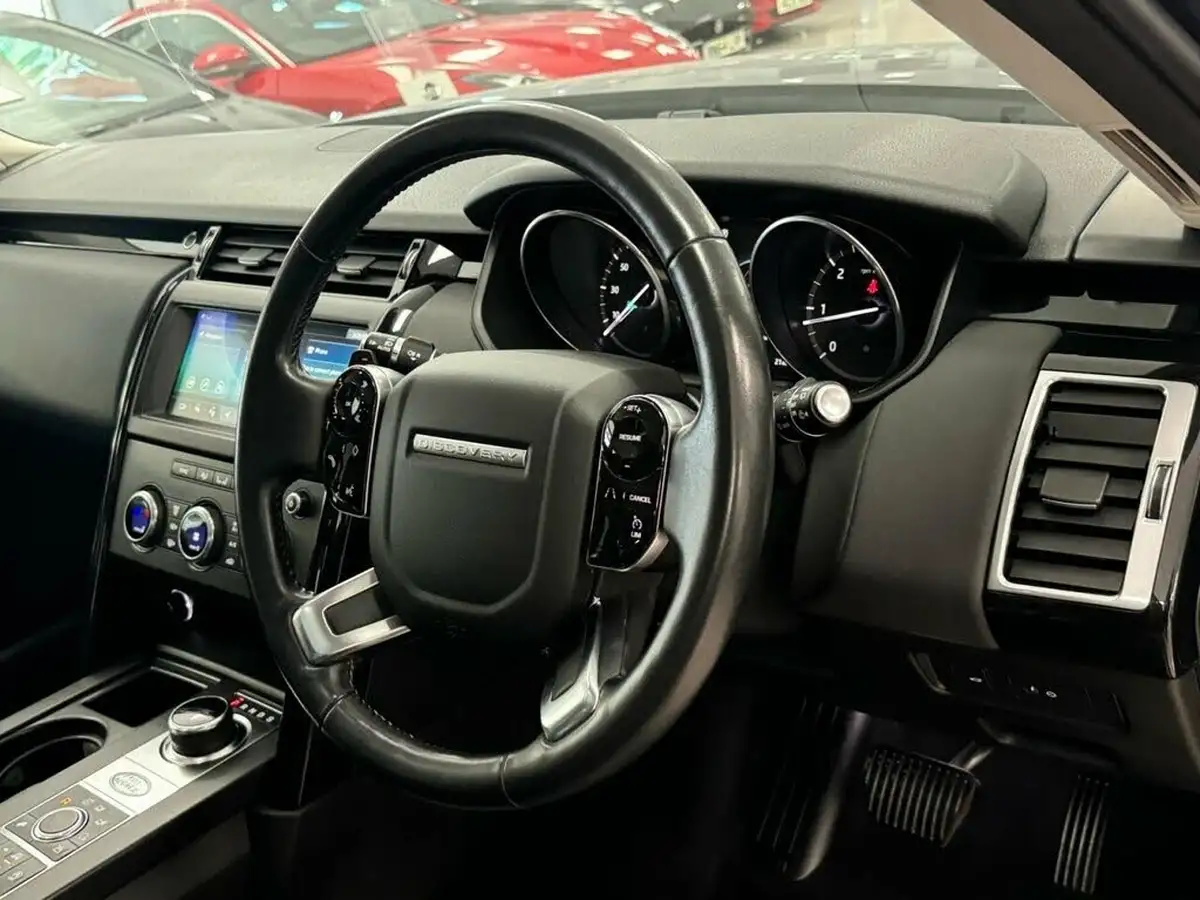 2019-land-rover-discovery-30-sd-v6-anniversary-edition-big-29