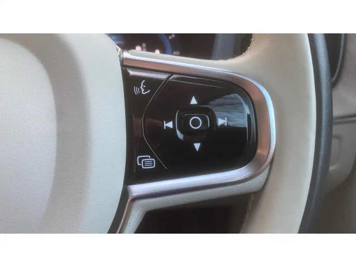 2022-volvo-xc60-20td-b4-plus-big-18