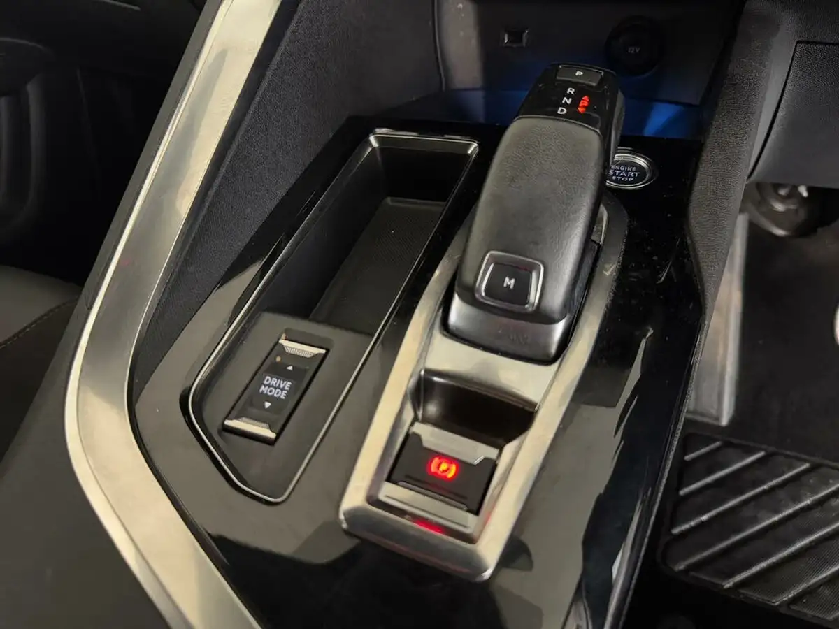 2021-peugeot-5008-suv-12-puretech-gt-premium-big-30
