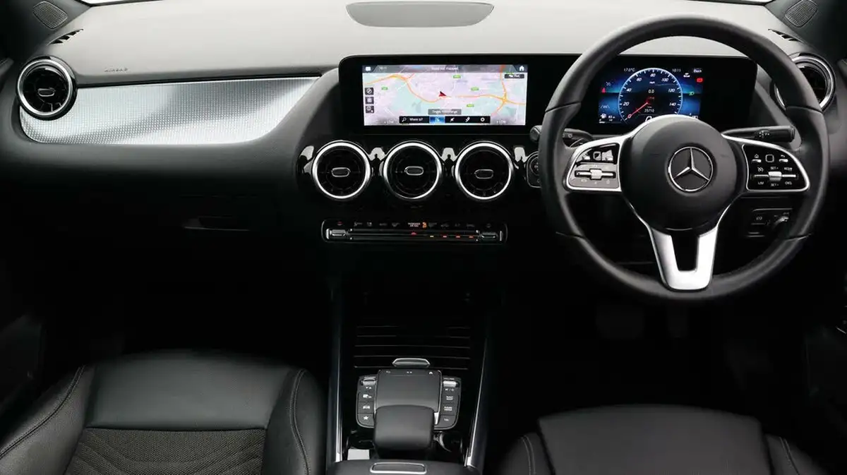 2023-mercedes-benz-gla-class-13-gla-200-sport-executive-station-wagon-big-12