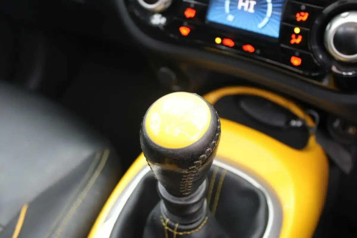 2014-nissan-juke-12-tekna-big-29