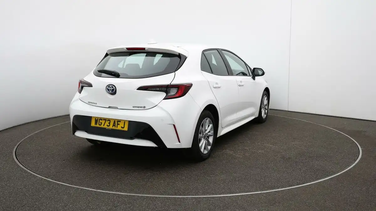 2023-toyota-corolla-18-vvt-i-icon-138bhp-hatchback-5d-big-48