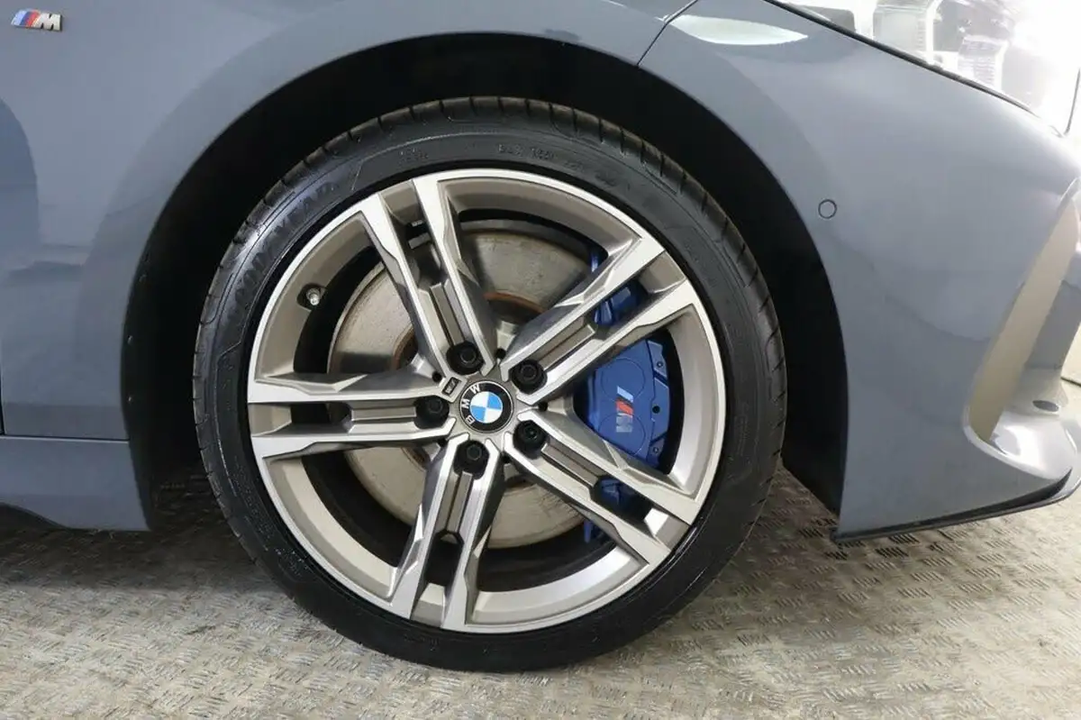 2021-bmw-1-series-20-m135i-xdrive-big-24