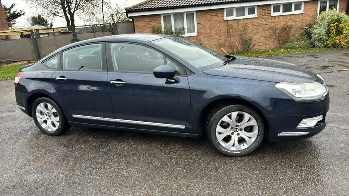 2011-citroen-c5-20td-vtr-nav-saloon-4d-big-16