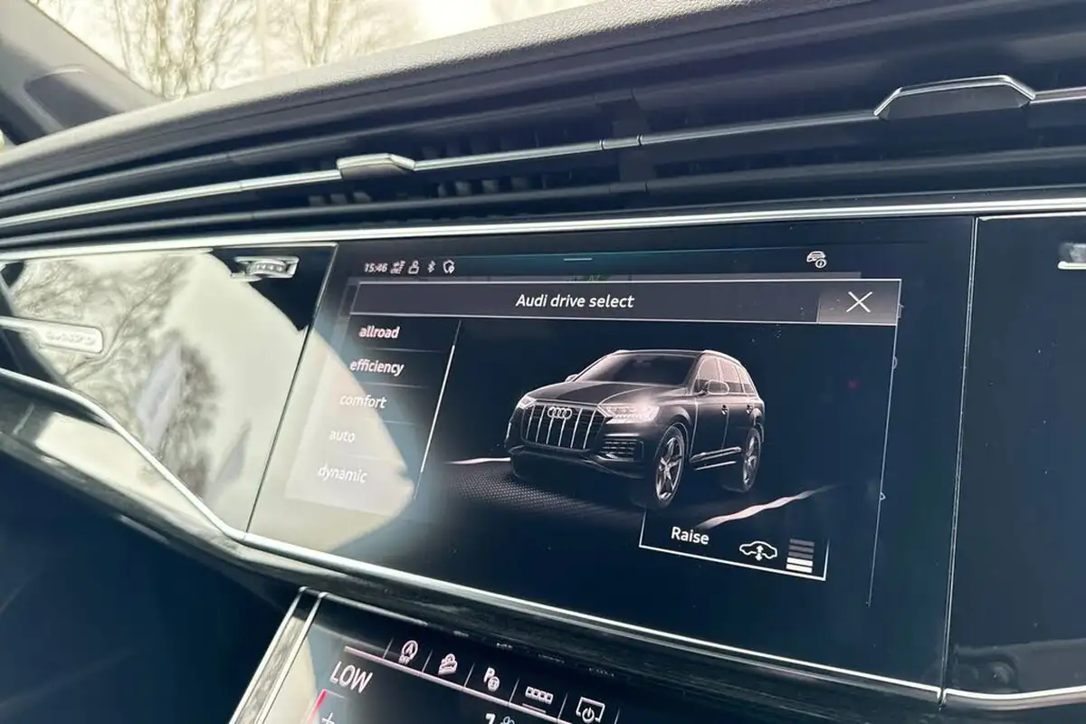 2023-audi-q7-30-50-tdi-black-edition-big-56
