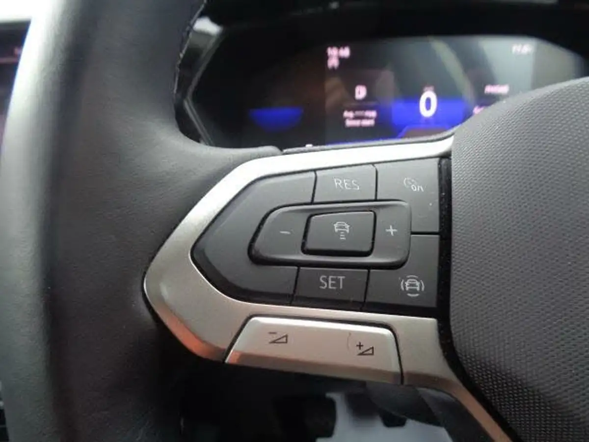 2023-volkswagen-t-cross-10-tsi-black-edition-110ps-big-19