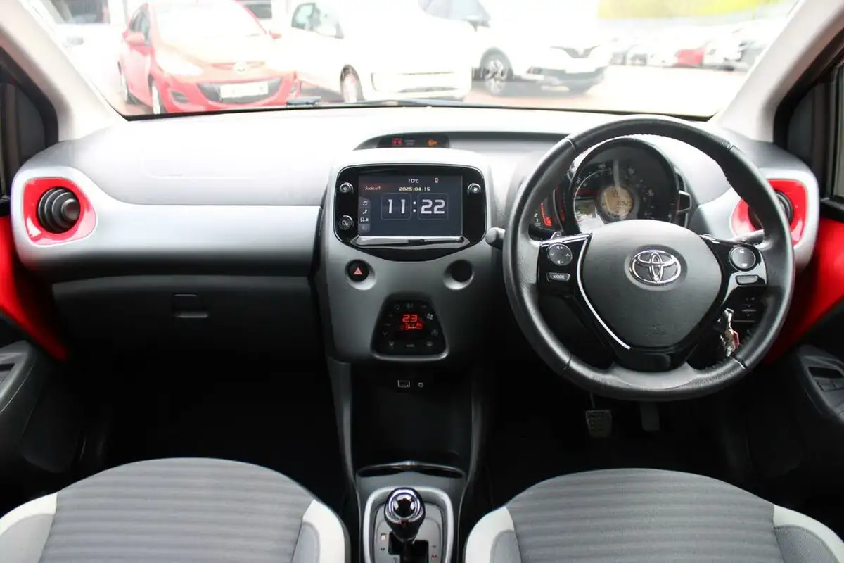 2019-toyota-aygo-10-vvt-i-x-trend-x-shift-big-16
