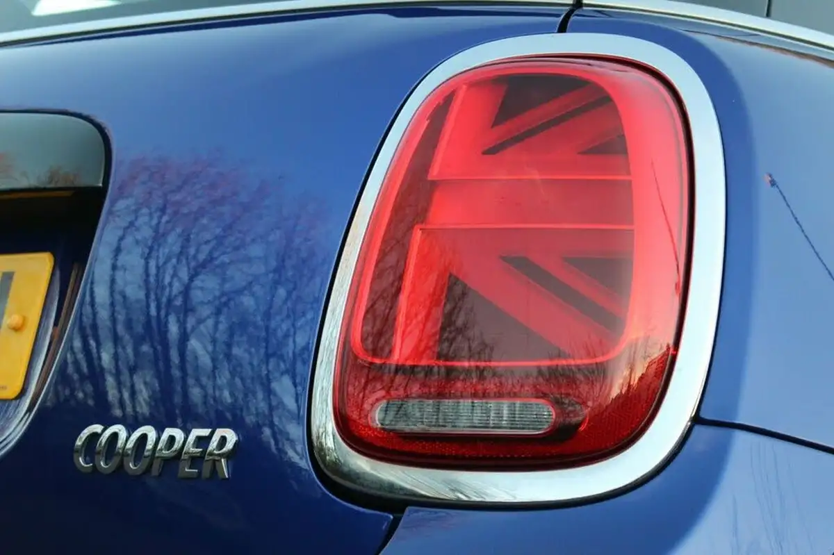 2018-mini-cooper-15-cooper-series-ii-ss-hatchback-3d-big-32