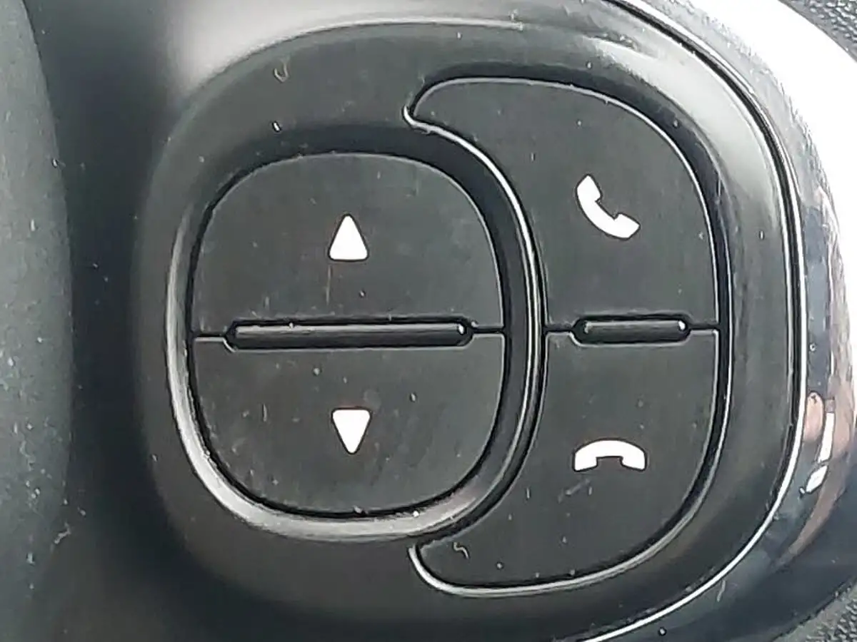 2017-fiat-500-12-lounge-big-11