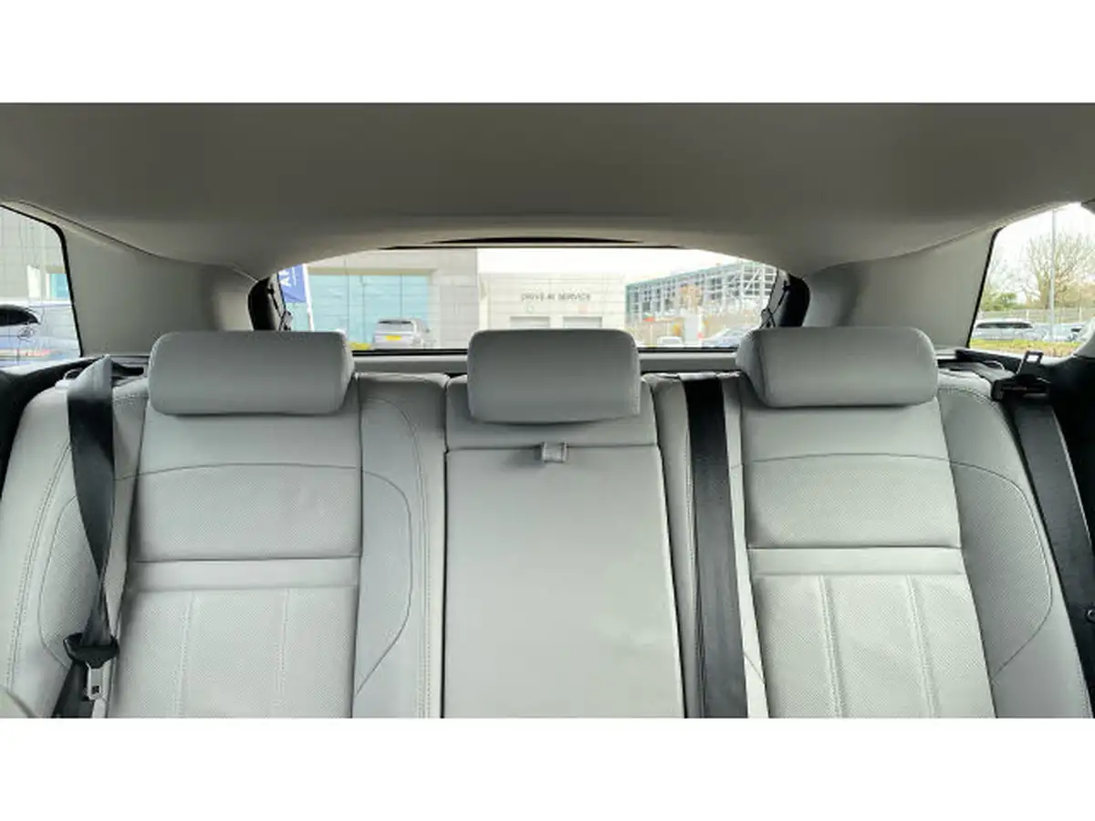 2024-land-rover-range-rover-evoque-15-p300e-s-big-32