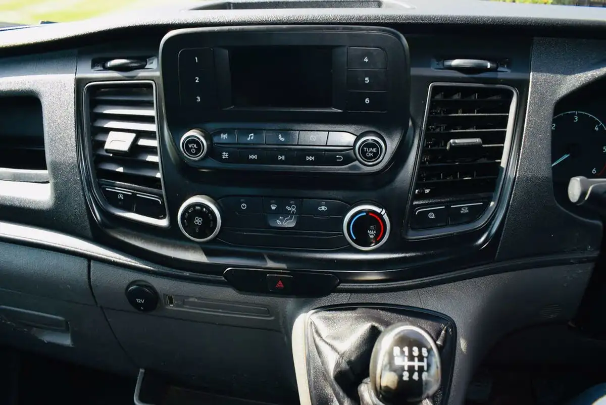 2022-ford-transit-20tdci-350-l2h1-leader-130pseu6dt-fwd-cab-big-12